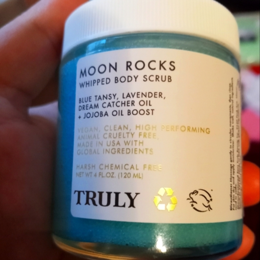 TRULY MINI MOON ROCKS WHIPPED BODY SCRUB